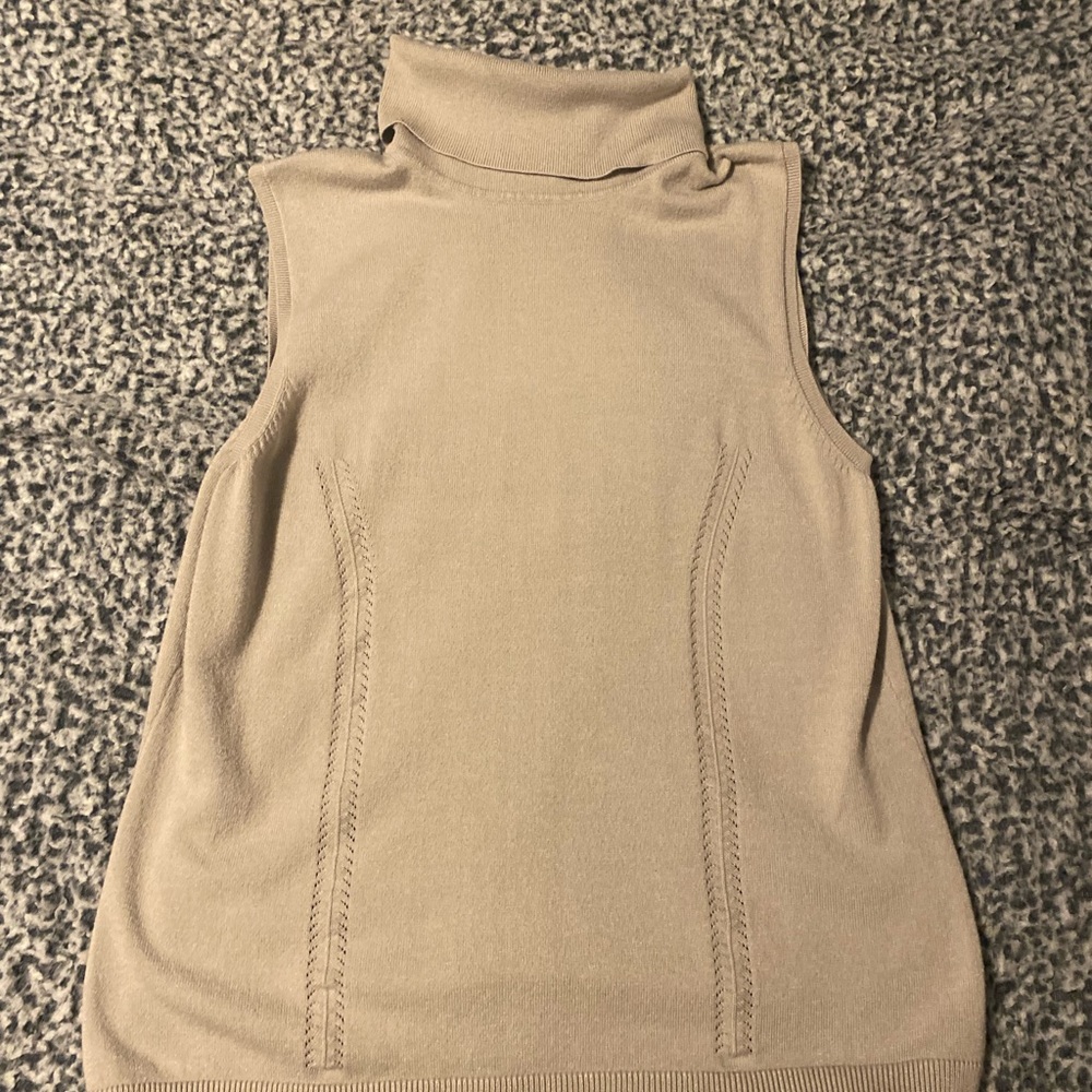 Valerie Stevens turtle neck vest